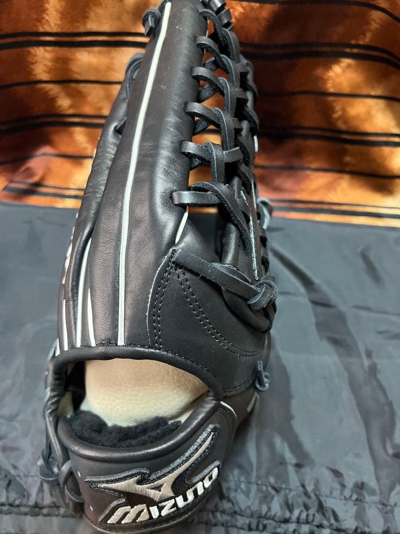イチロー直筆サイングローブ　限定品　MIZUNO社製　イチローグローブ　グローブ
