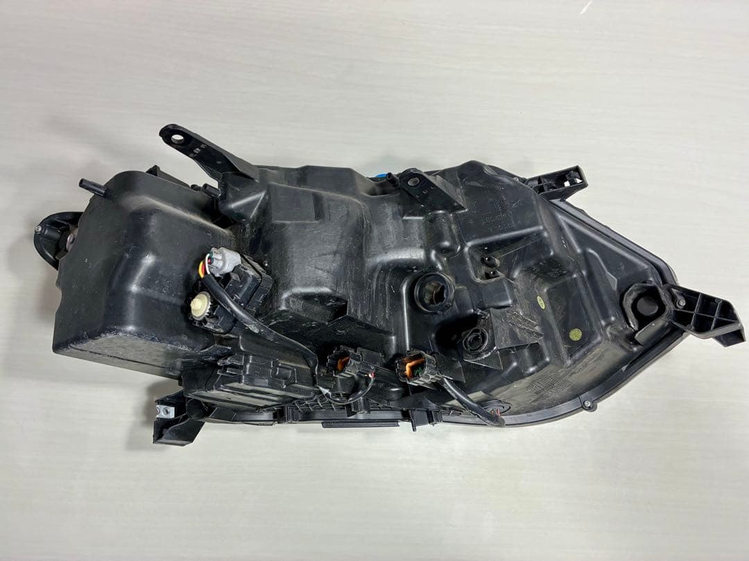 日産　エクストレイル T32 後期 ヘッドライト 左