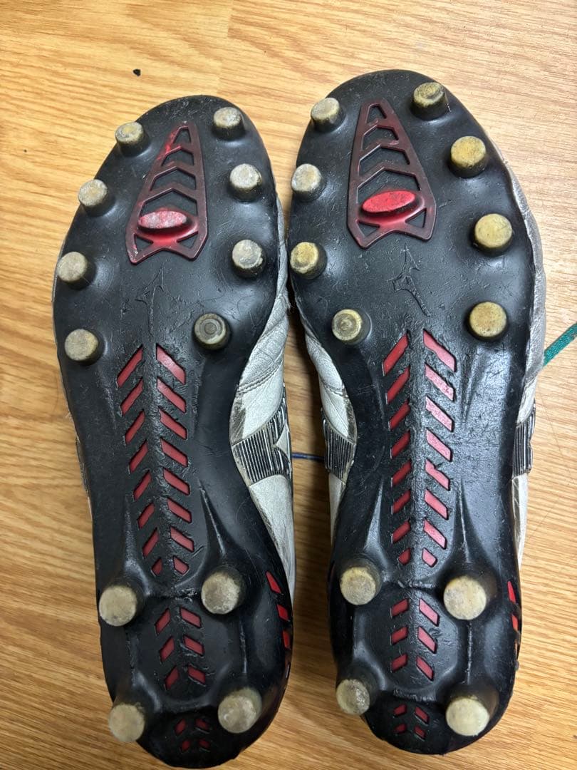 Mizuno モレリアネオ3 正規の紐あり
