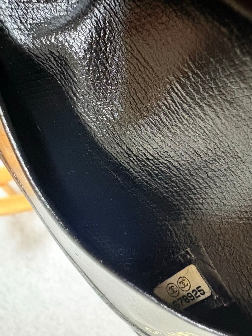 t*o様 (正規品)CHANEL ブラック 本革レザー 6連キーケース