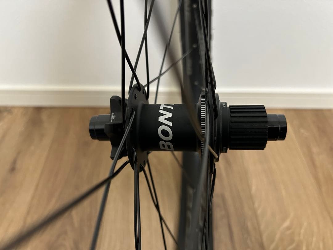【未使用】29インチ BONTRAGER LINE COMP 30 完組ホイール