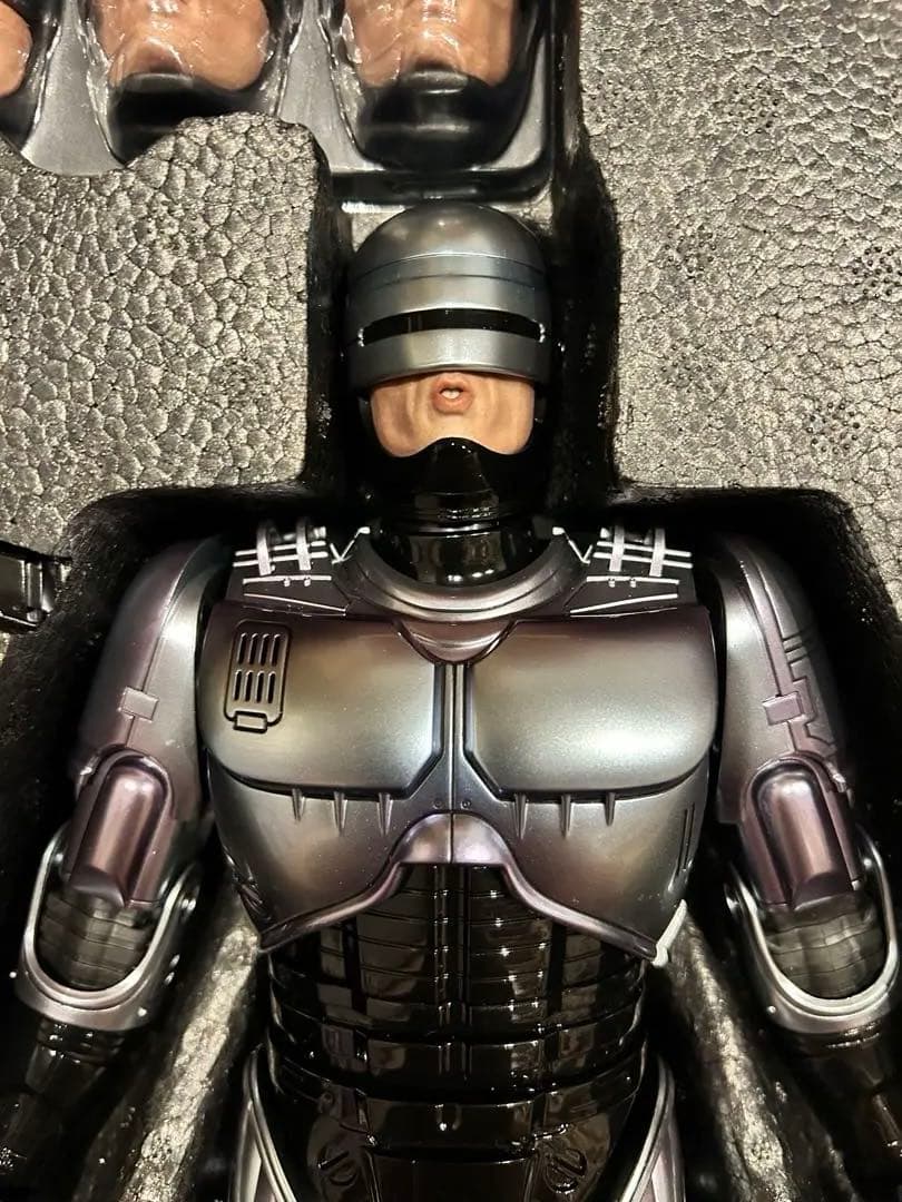 ロボコップ3 1/6スケール フィギュア　ホットトイズ