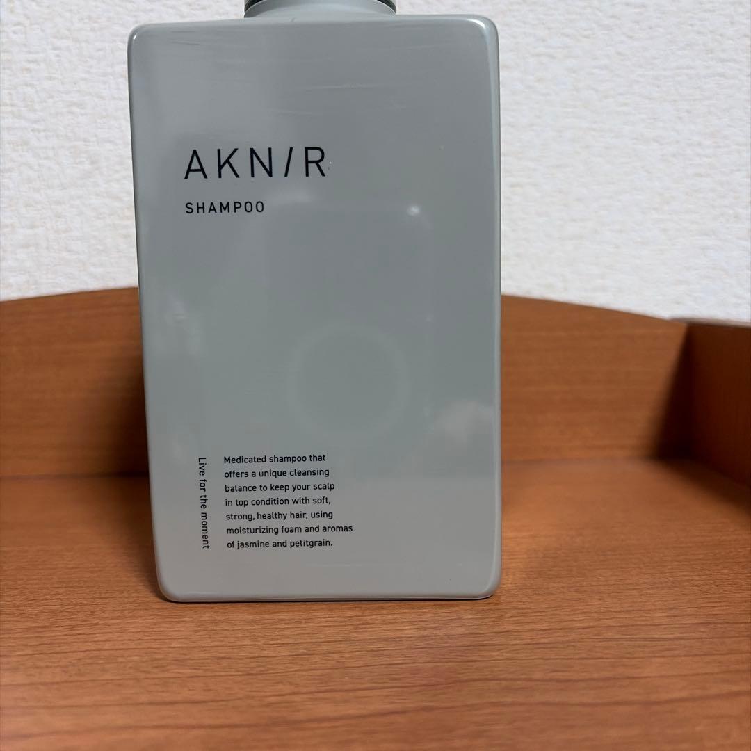 AKNIR シャンプー×1、トリートメント×2