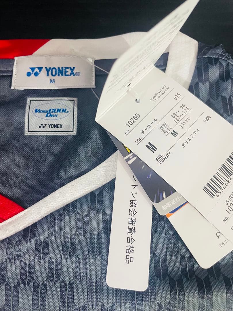 桃田賢斗モデル　限定YONEX バドミントンシャツ Mサイズ グレー/レッド