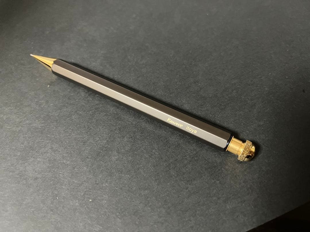 カヴェコスペシャル 伊東屋限定色 オリーブブラウン
