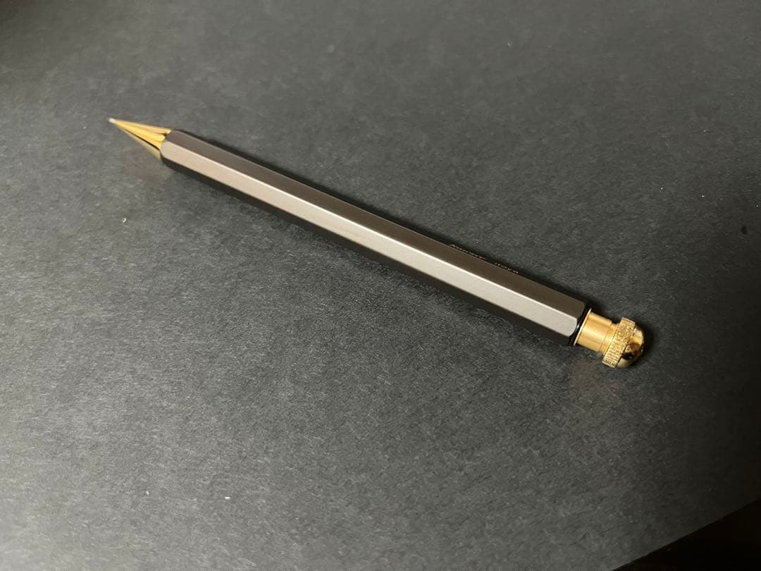 カヴェコスペシャル 伊東屋限定色 オリーブブラウン