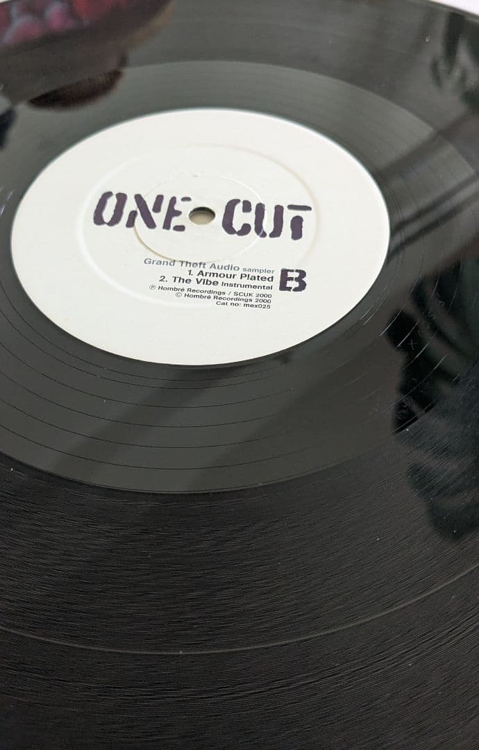 ONE CUT GRAND THEFT AUDIO バンクシー