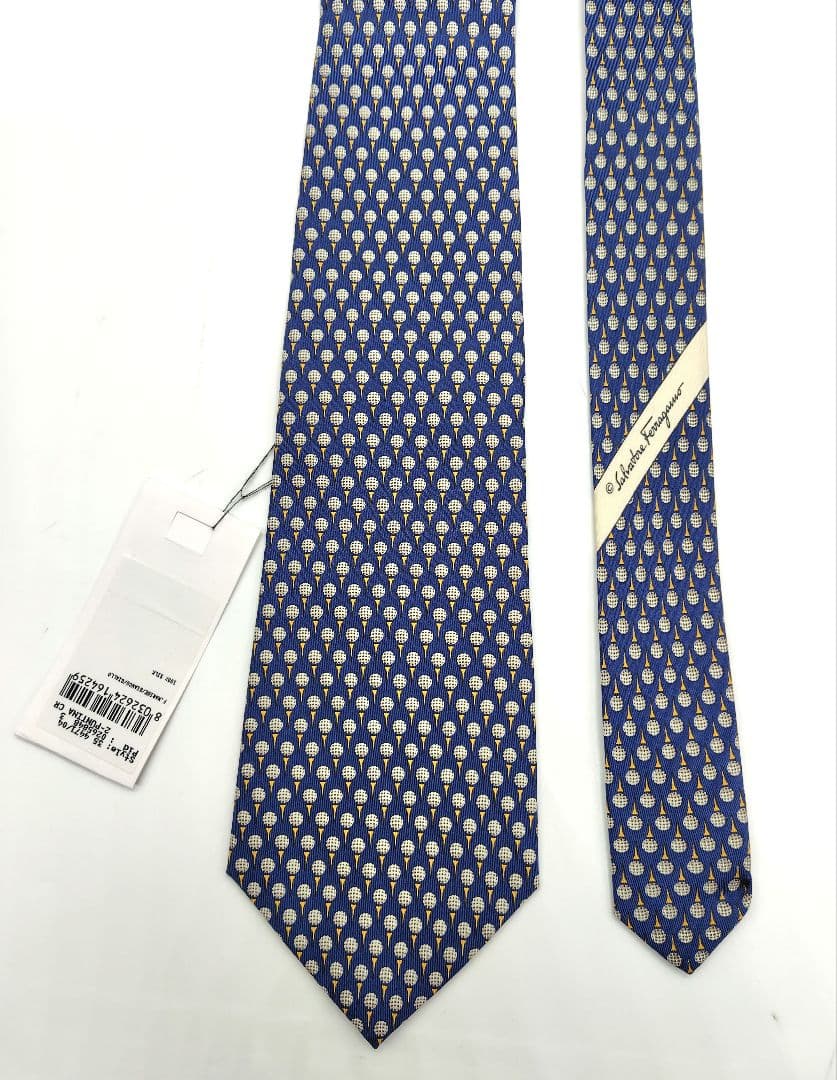 【Salvatore Ferragamo】極美品　メンズシルクネクタイ　ゴルフ柄