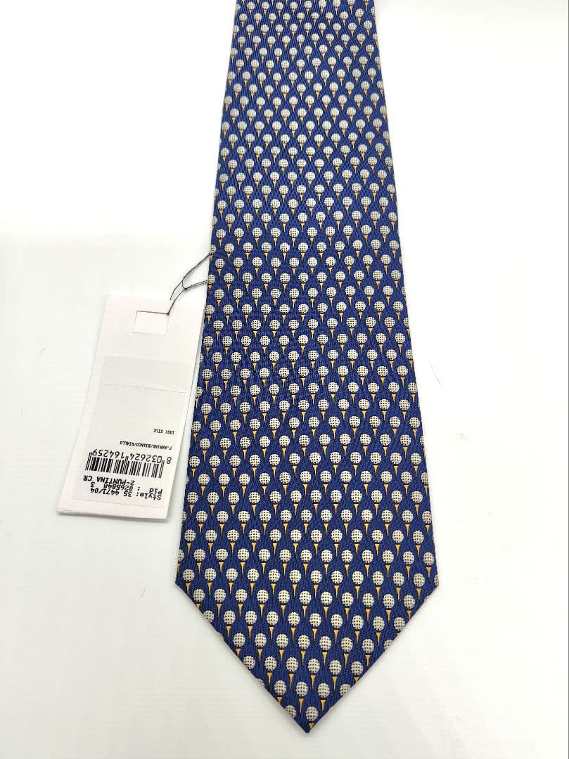【Salvatore Ferragamo】極美品　メンズシルクネクタイ　ゴルフ柄