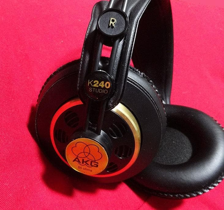 ★AKG製モニターヘッドフォン K240studio★モガミ製別注ケーブル付属