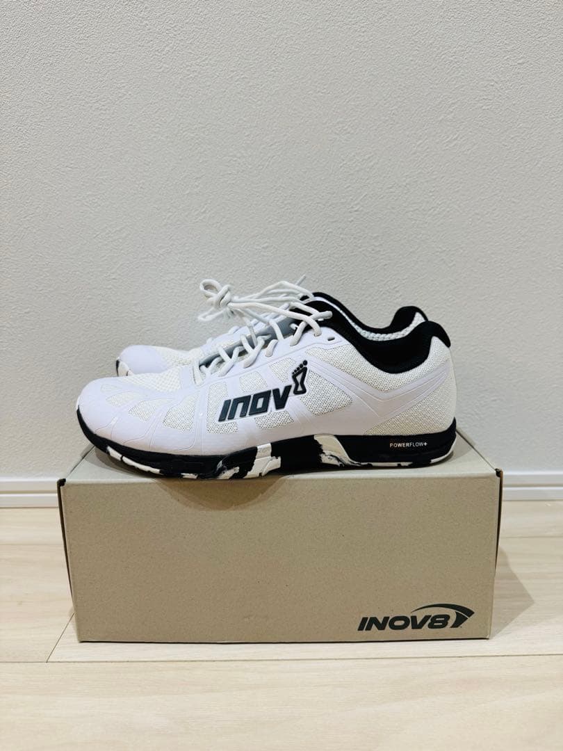 【美品】イノベイド INOV-8 inov-8ホワイト 26cm