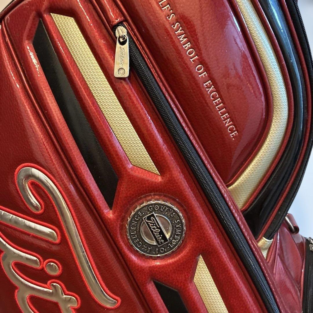 Titleist 赤 キャディバッグ フード付き（限定品、アスリートモデル）
