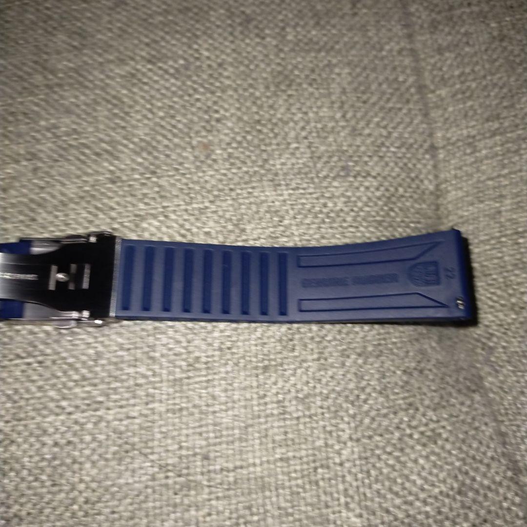LUMINOX新品未使用ラバーベルト　希少NAVY色　最終お値下しました！
