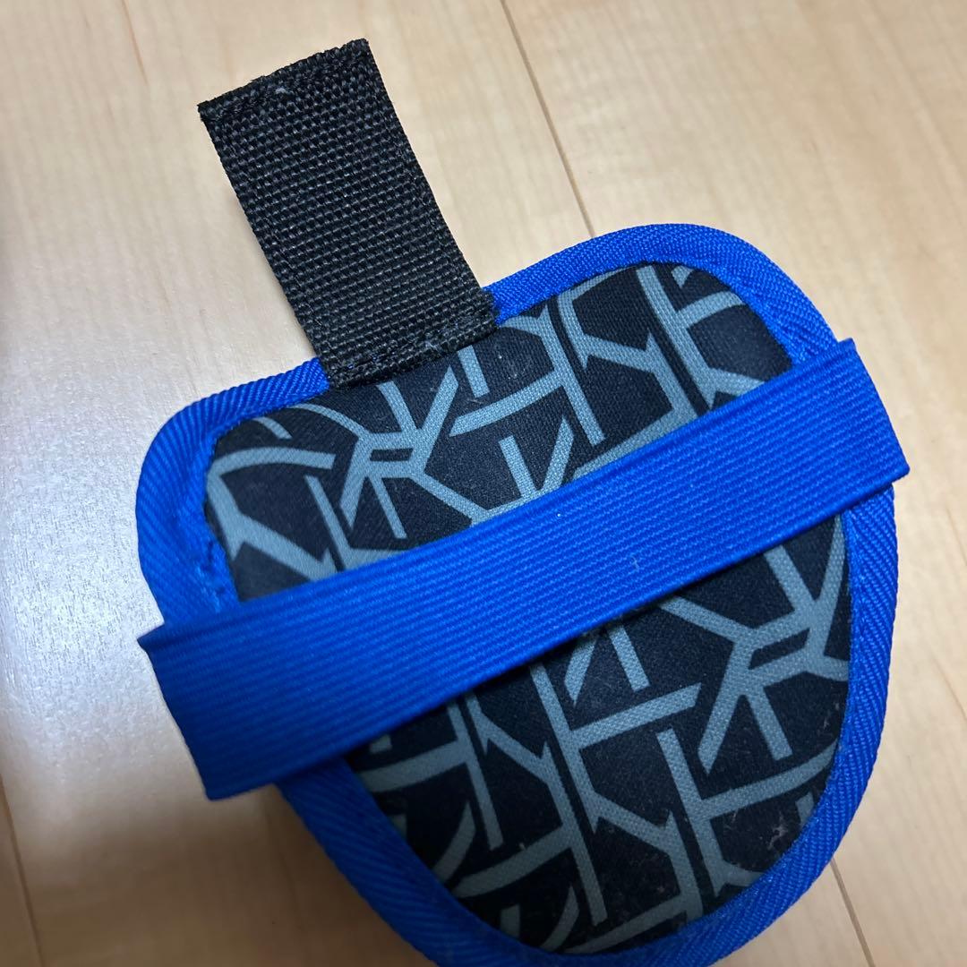 Nike フットガード ブルー