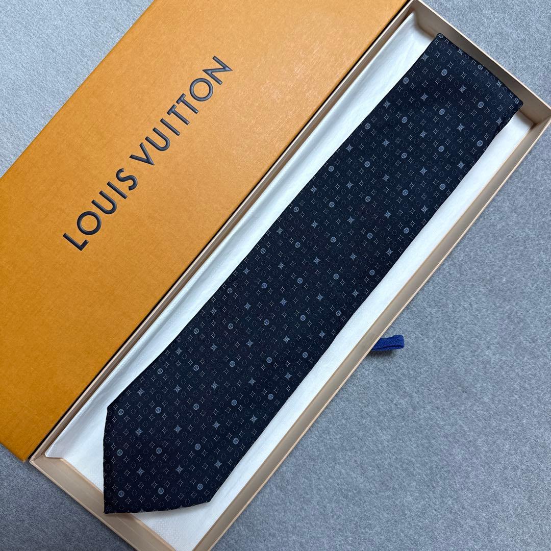 LV ルイ・ヴィトン　ネクタイ　紺　モノグラム　シルクジャガード