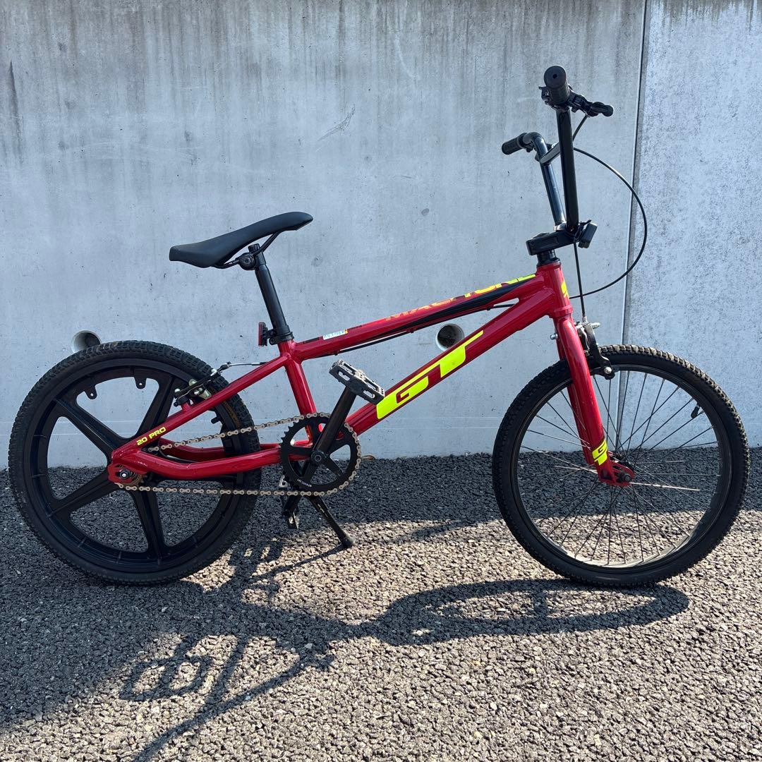自転車本体 GT MACH ONE 20 PRO