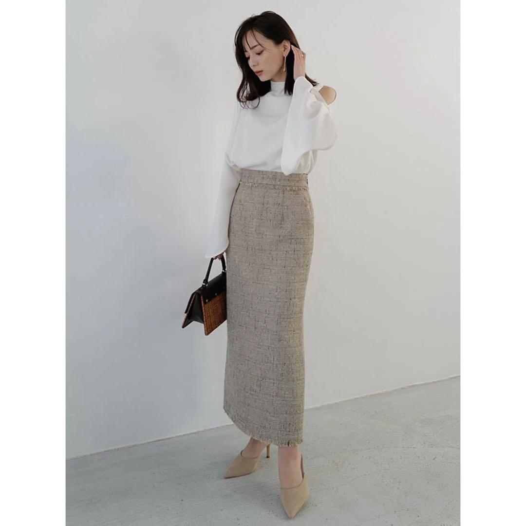 anuans アシメネックサテンブラウス （WHITE）