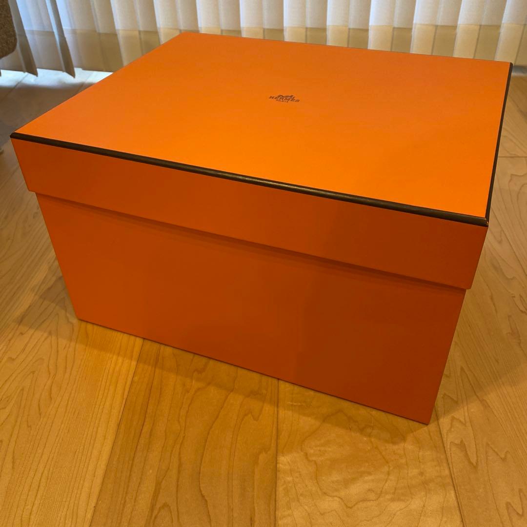 エルメス空箱 31cm x 39cm x 22.5cm (ピコタンロック22)