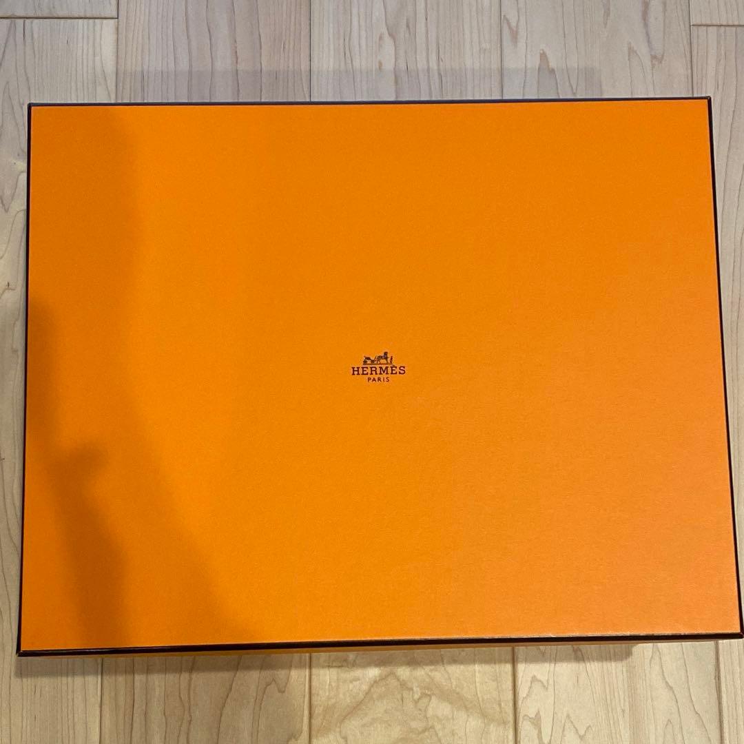 エルメス空箱 31cm x 39cm x 22.5cm (ピコタンロック22)