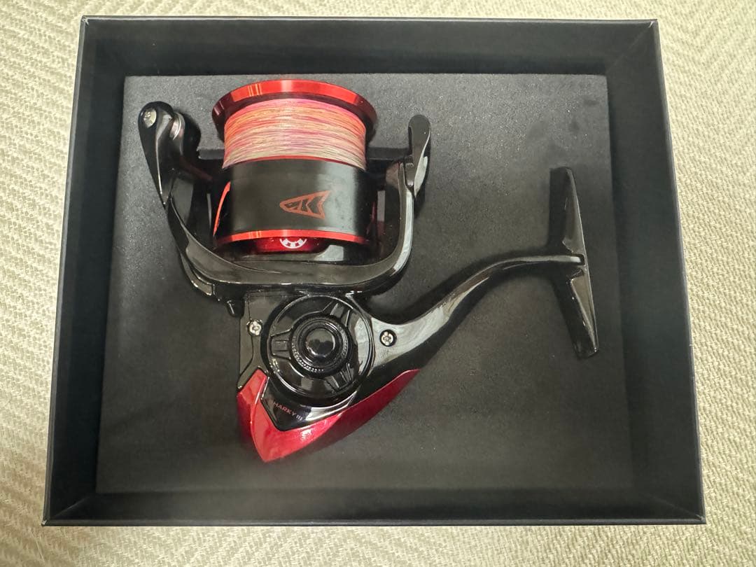 美品　KastKing Sharky III 5000 ゴメクサス　カストキング