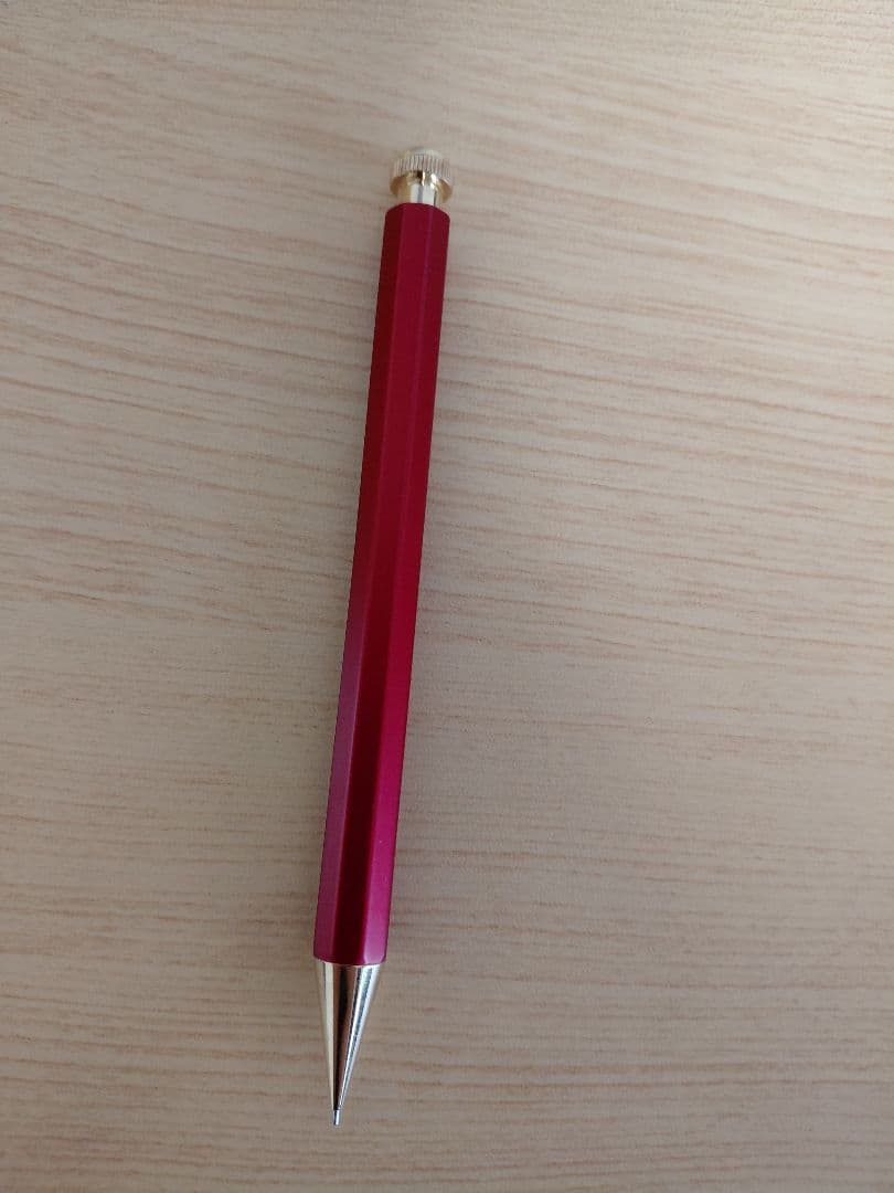 今日限定値下げ　未使用　カヴェコスペシャルレッド0.5mm　クリップ付き