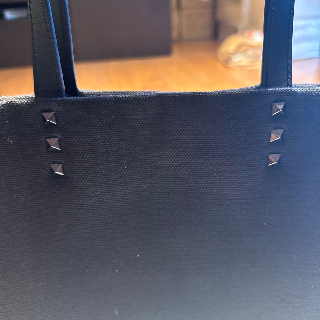 VALENTINO ブラック トートバッグ VLNT