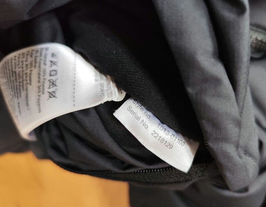 MAMMUT マムートダウンベスト Whitehorn In Vest 黒 S