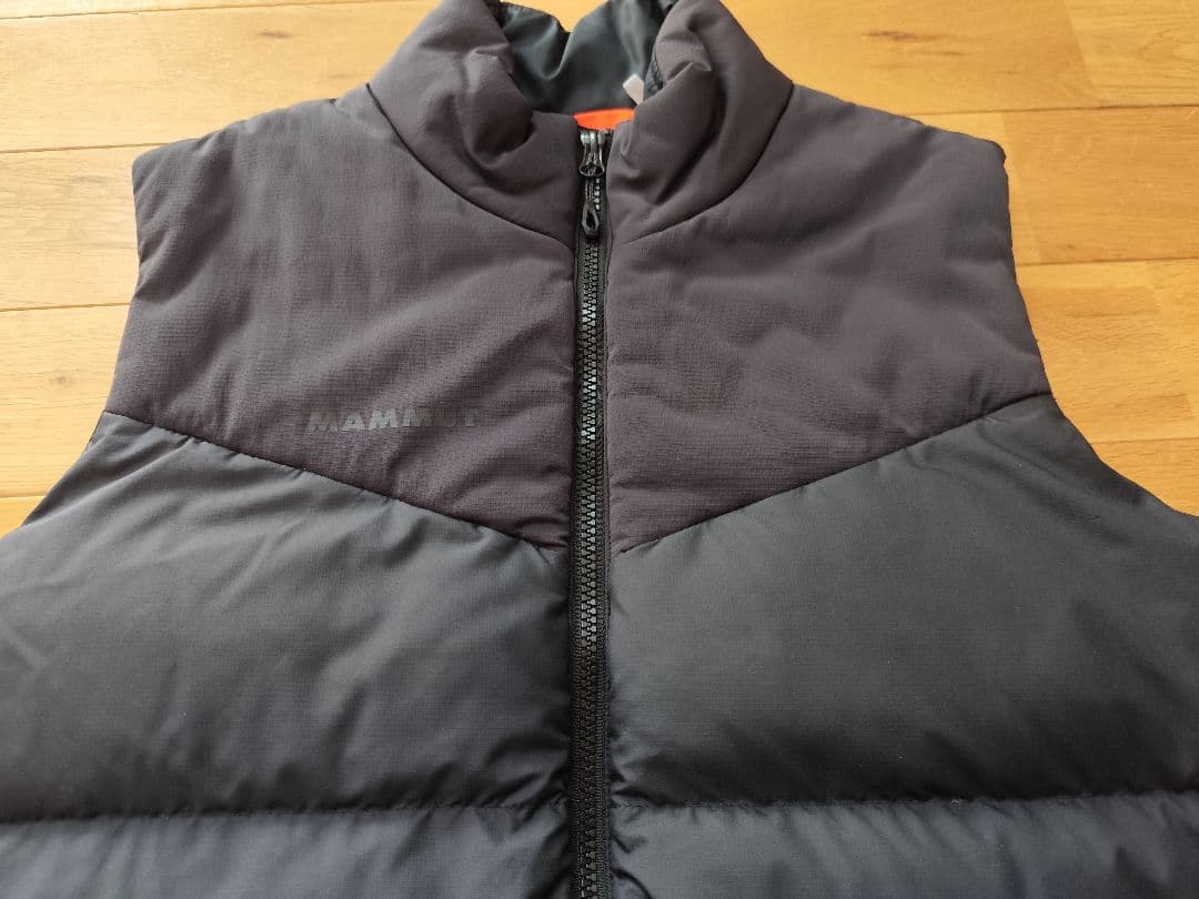 MAMMUT マムートダウンベスト Whitehorn In Vest 黒 S