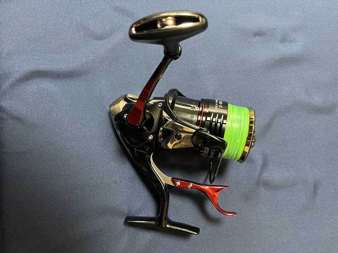BB-X HYPER FORCE 3000DXG スピニングリール