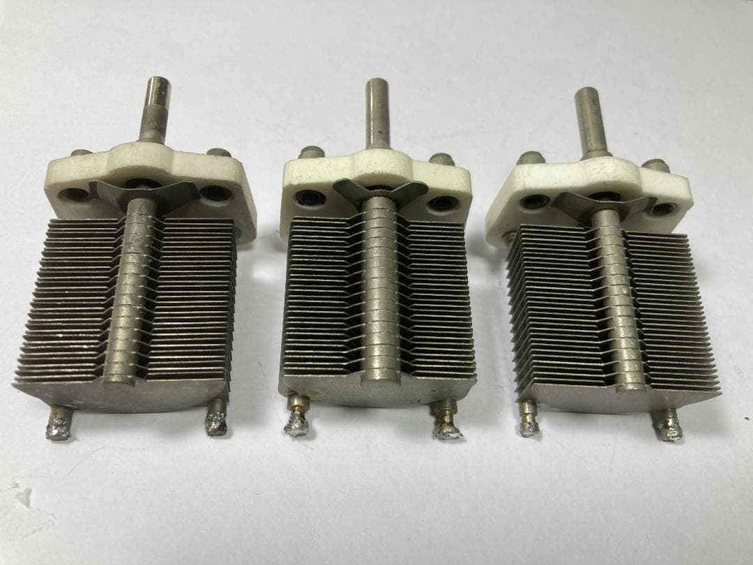 タマデンヨウ　タイトバリコン　1KV200PF　3個