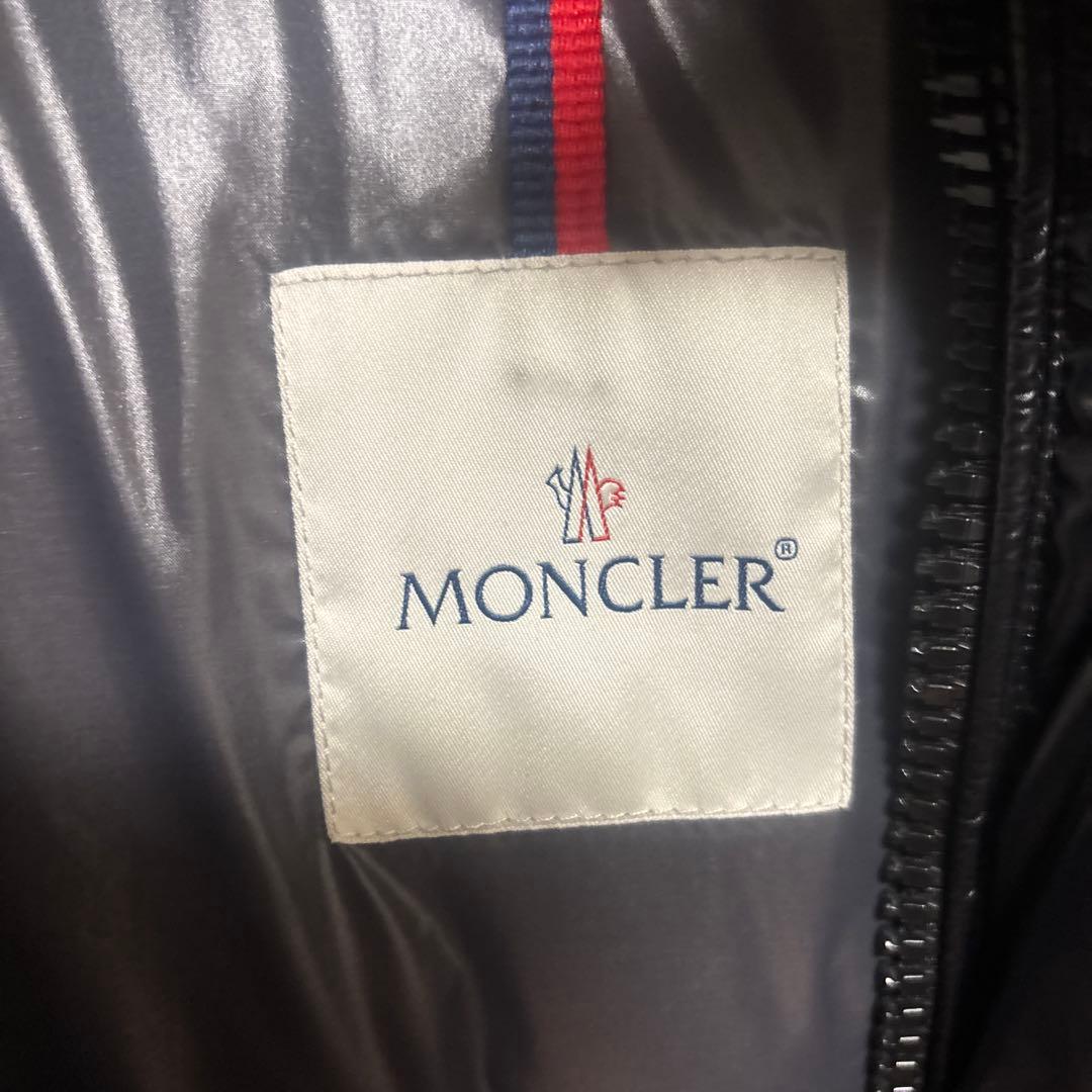 ジ*ー様 MONCLER マヤ