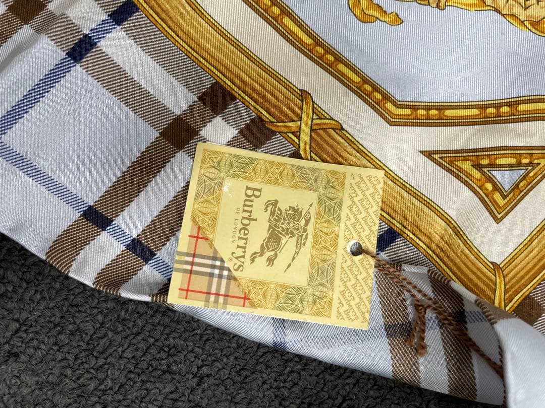 Burberry's チェック柄 スカーフ 未使用タグ付き