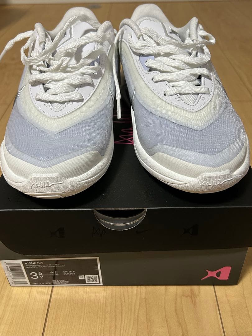 限定値下げ！Nike a'one エーワン　ジュニア　バッシュ22.5cm