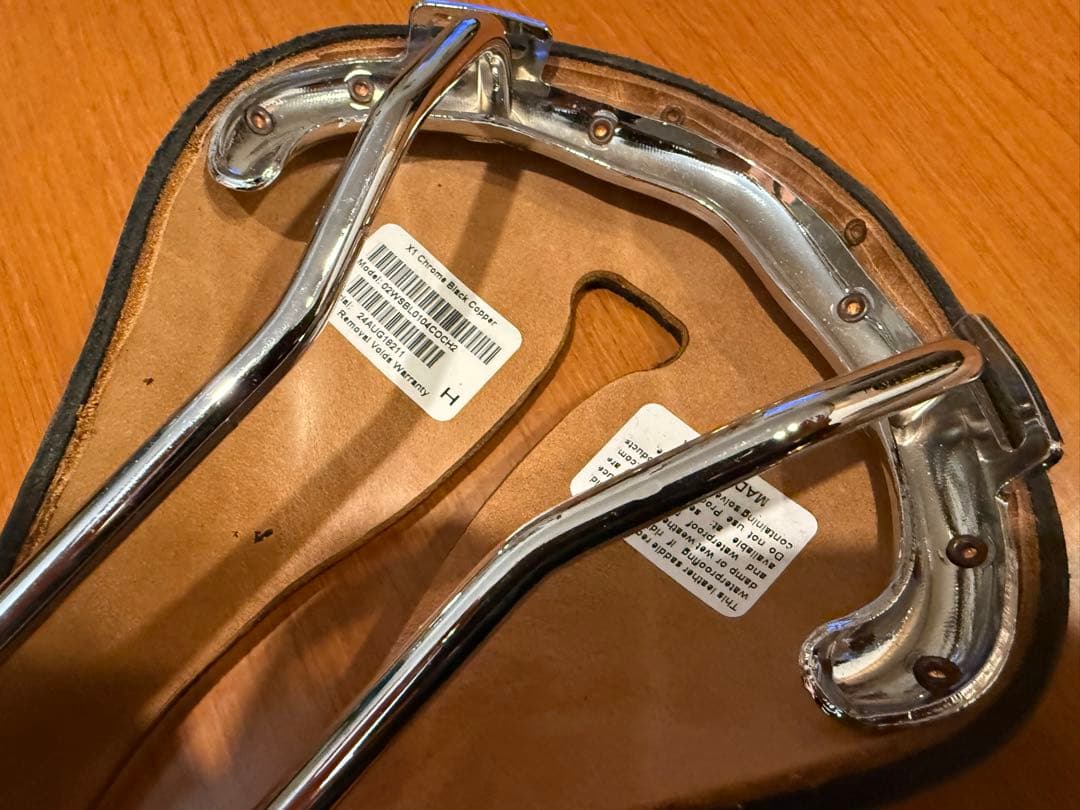 セラアナトミSELLE ANATOMICA* X1 saddle (black)
