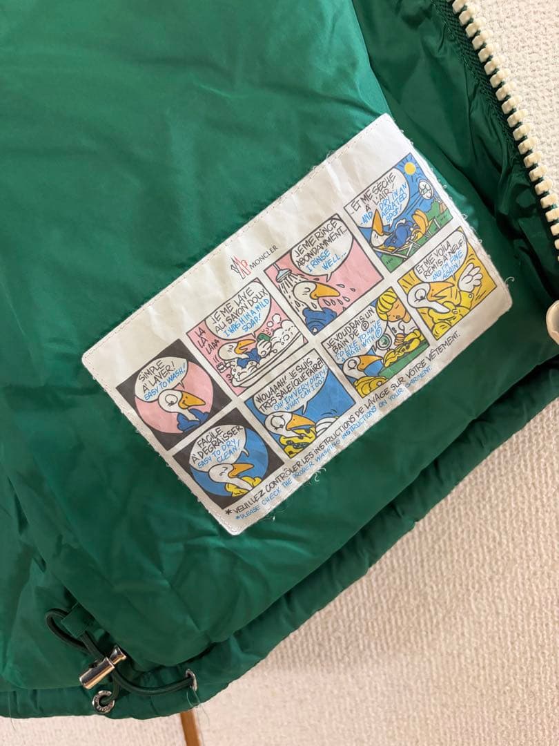 齋*匠様 超美品　モンクレール MONCLER ダウン　アウター　袖あり　フード