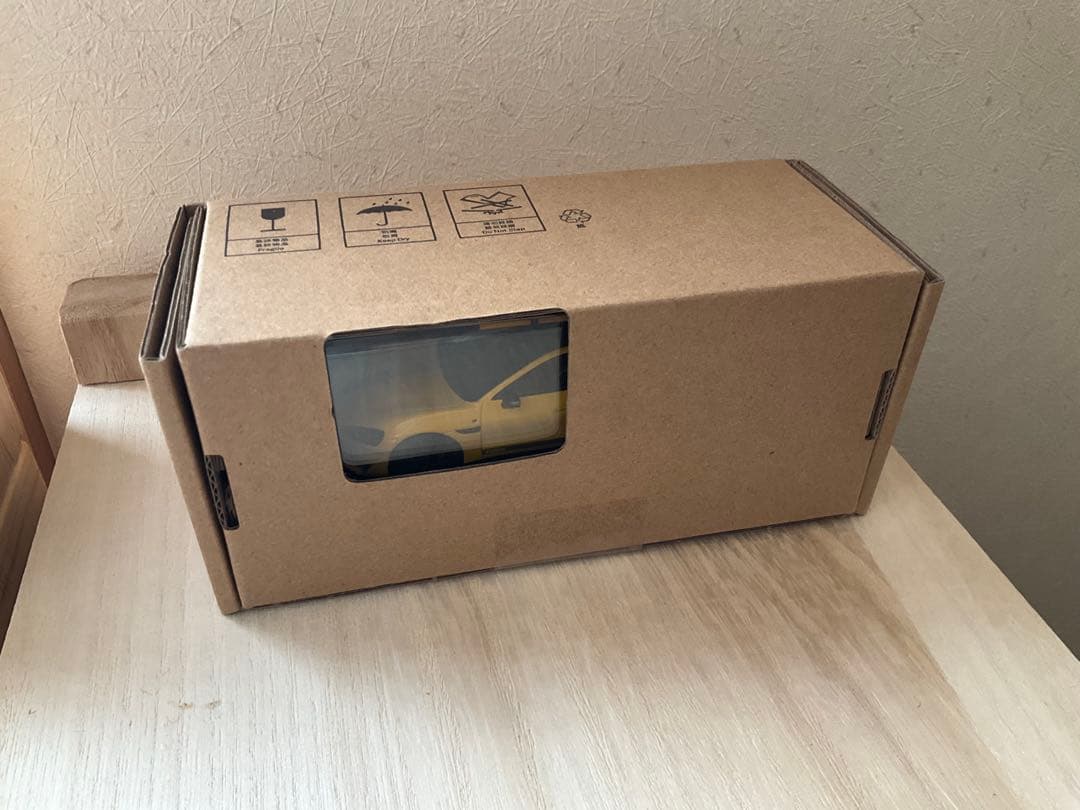 Xiaomi SU7 イエローミニカー