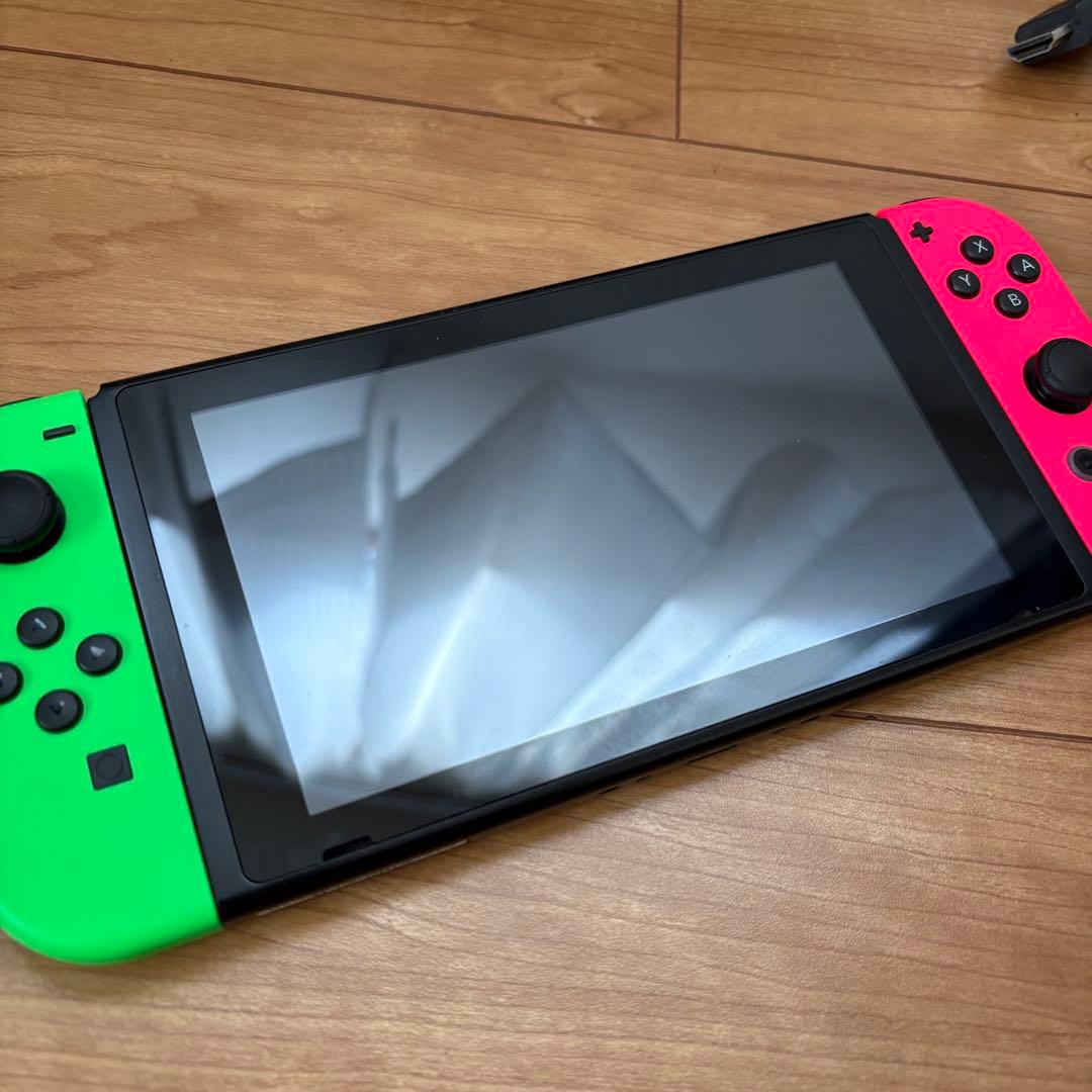 Nintendo Switch 本体　スプラトゥーンカラー