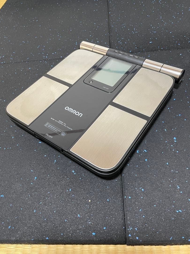 OMRON オムロン 体重 体組成計 カラダスキャン ブラック KRD-703T