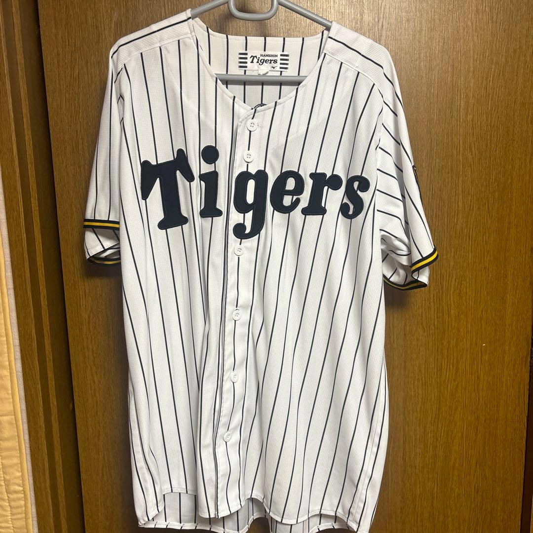 阪神タイガース　森下翔太　ユニフォームL