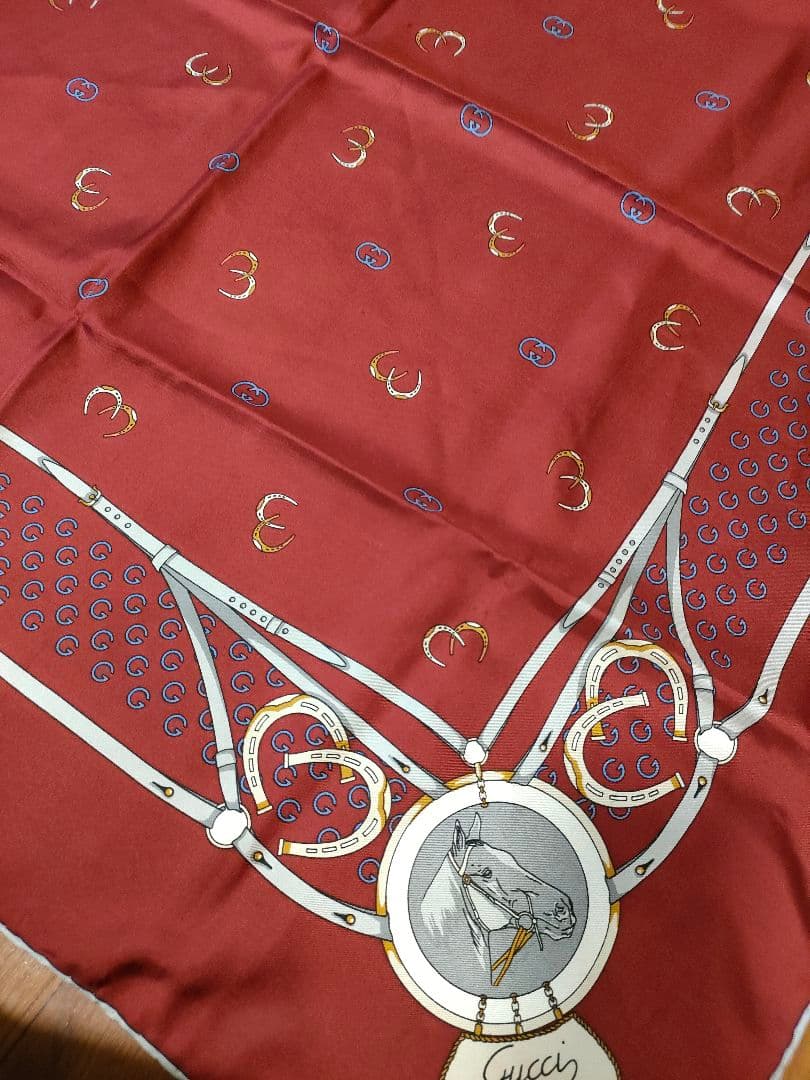 a46 GUCCI　グッチ　スカーフ　シルク100