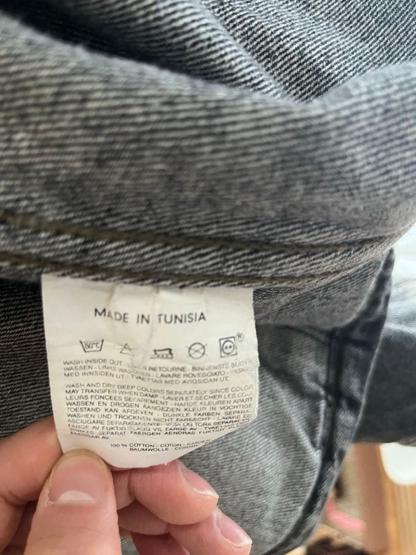 Levi's ブラックデニムジャケット XL トラッカー 黒 フェード ユーロ