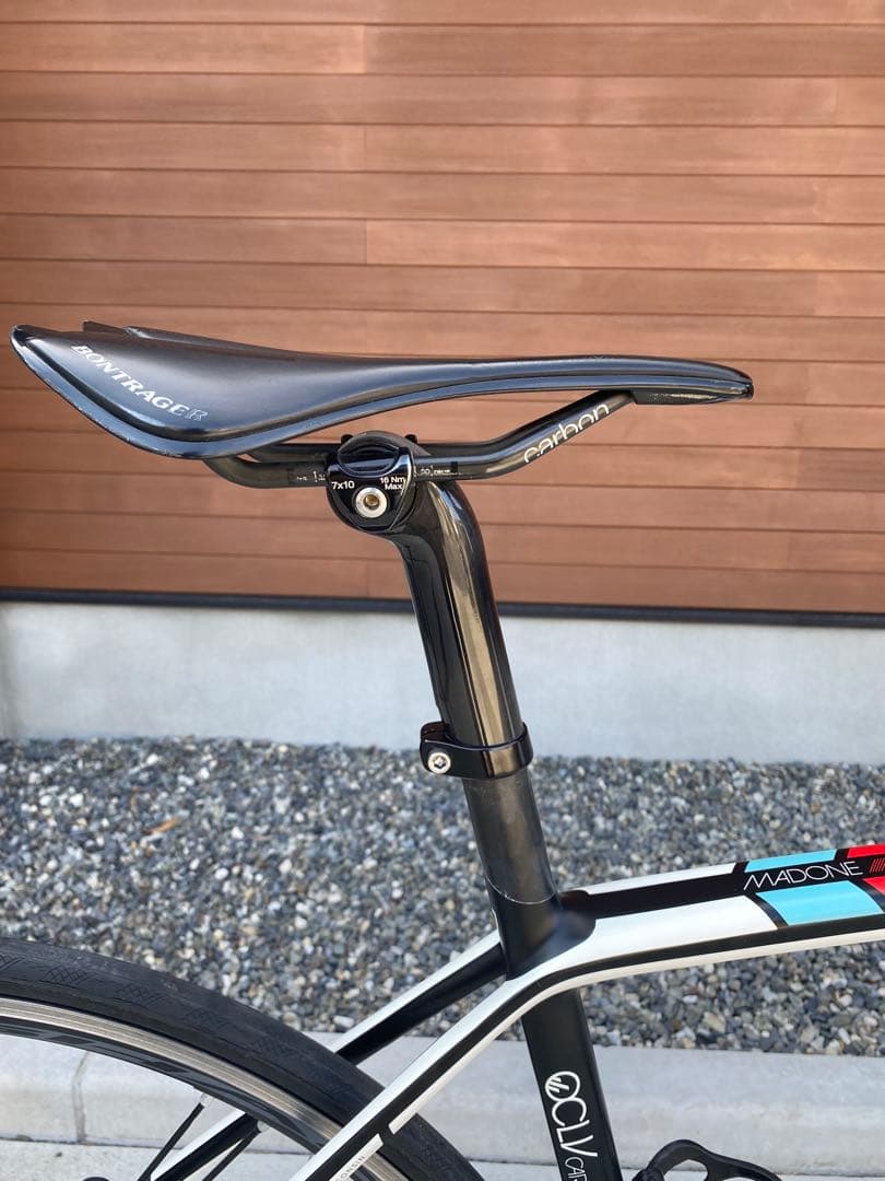 Trek madone 5.9 ロードバイク 700C カーボンフレーム