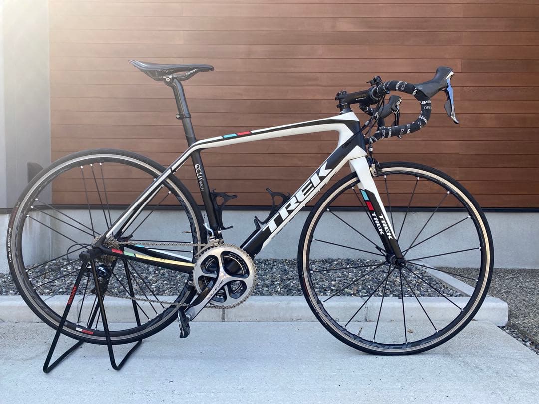 Trek madone 5.9 ロードバイク 700C カーボンフレーム