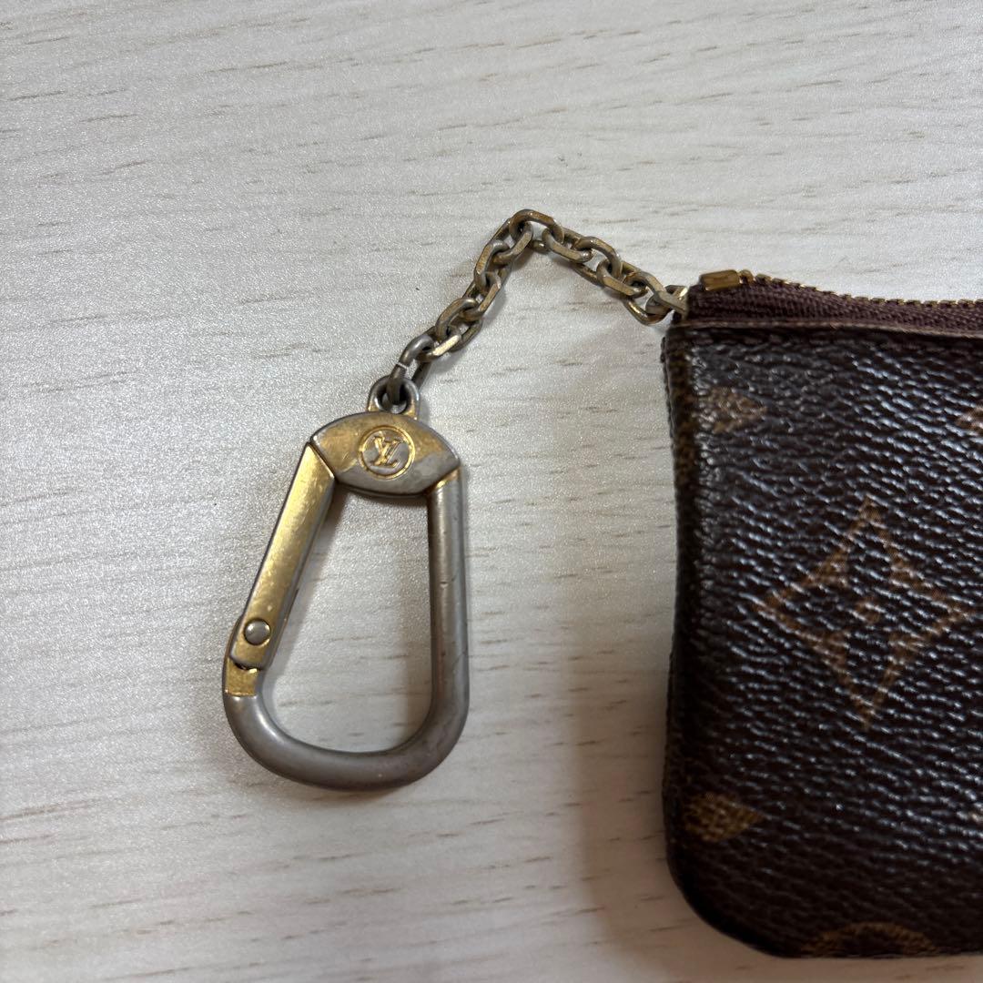 Louis Vuitton フランス製モノグラム キーケース カラビナ付き