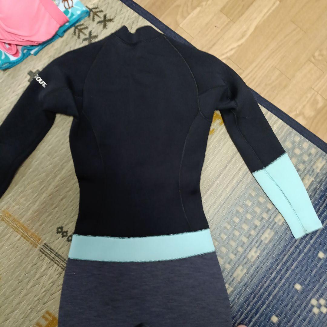 ブレーカーアウト　ロングスリーブ　レディース　再値下げしました。