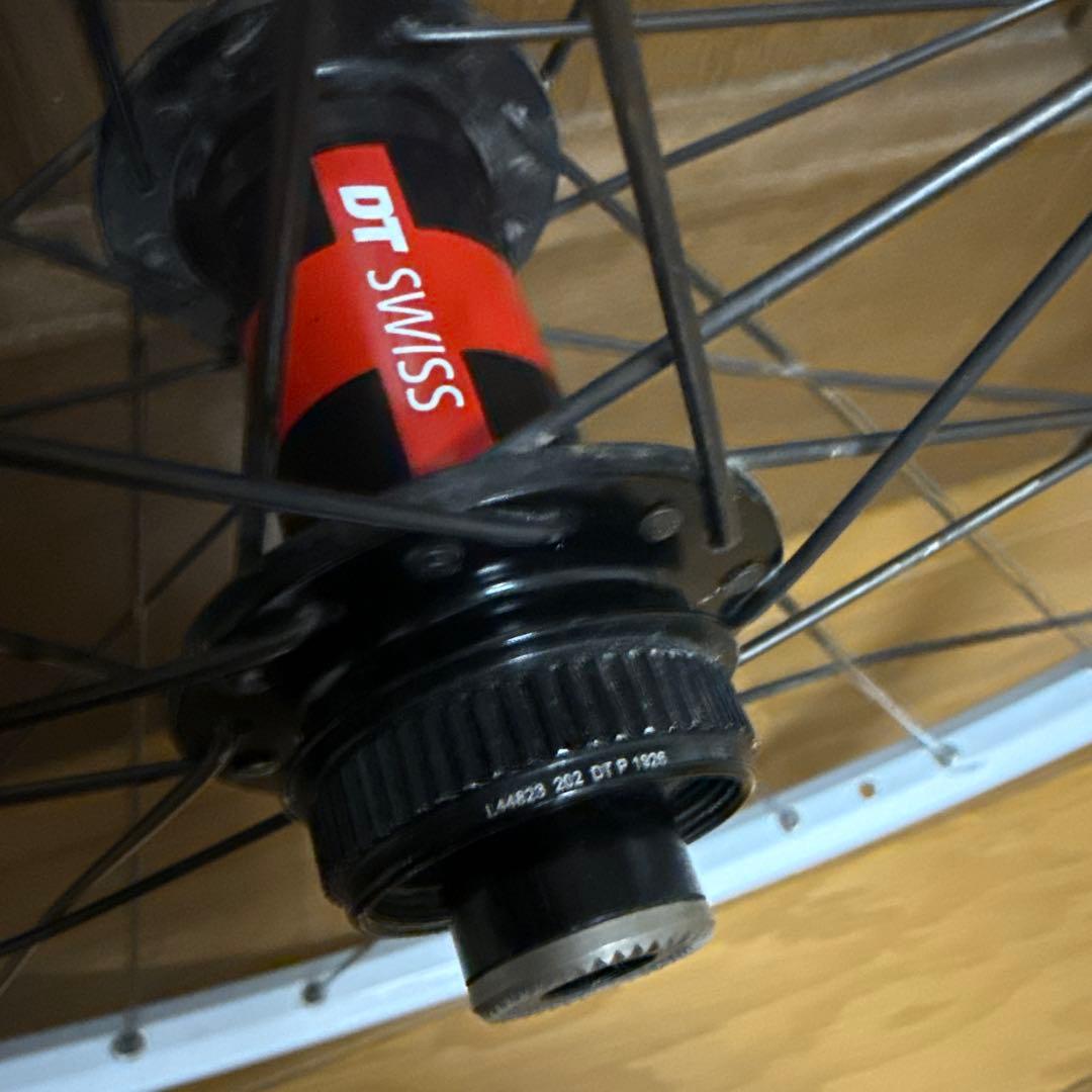DT SWISS 240s MTBクロスカントリーホイール 26インチ