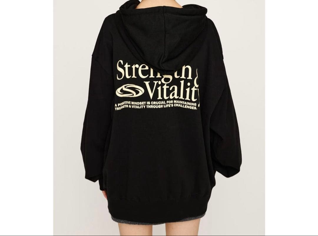 トップス SLY PRINT OVER HOODIE