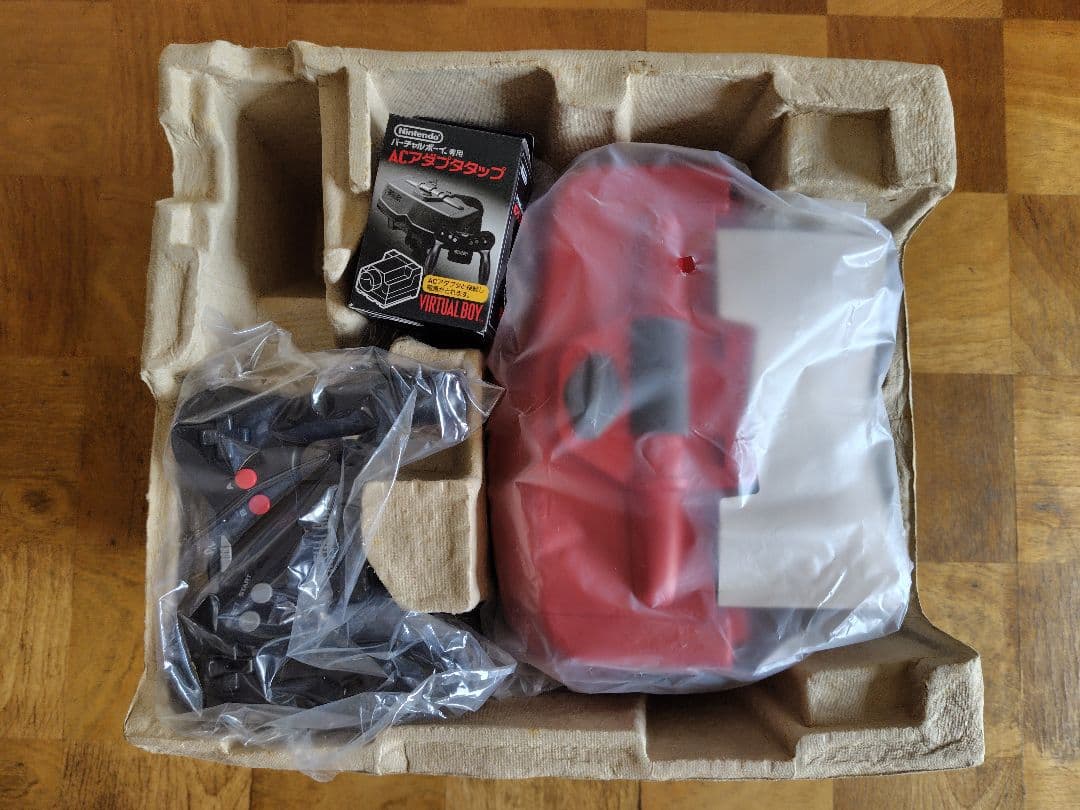 Nintendo Virtual Boy 3Dディスプレイゲームシステム