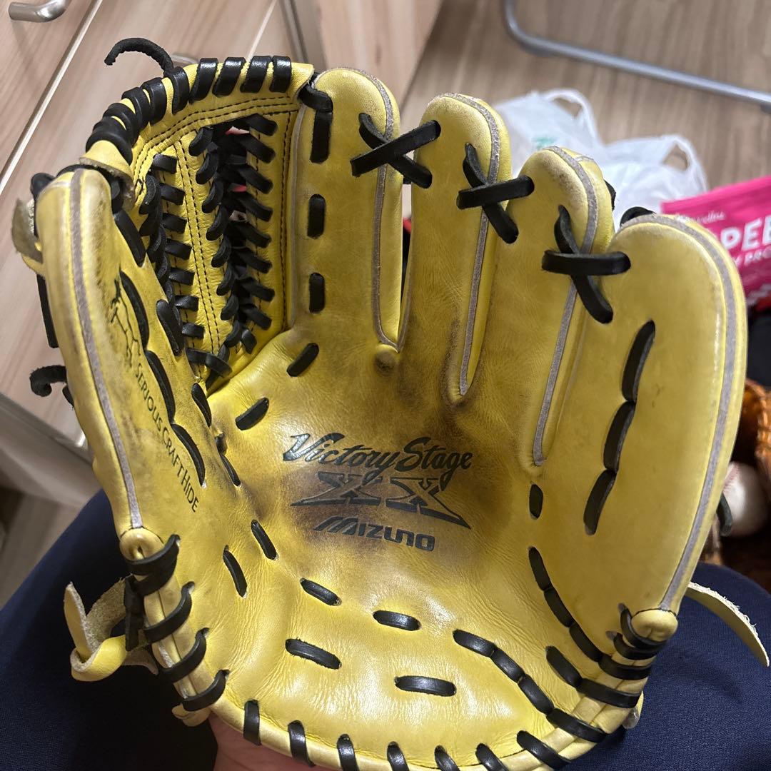 Slugger 硬式グローブ イエロー