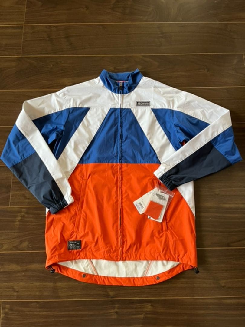 アルチビオ ナイロンジャケット　46 新品